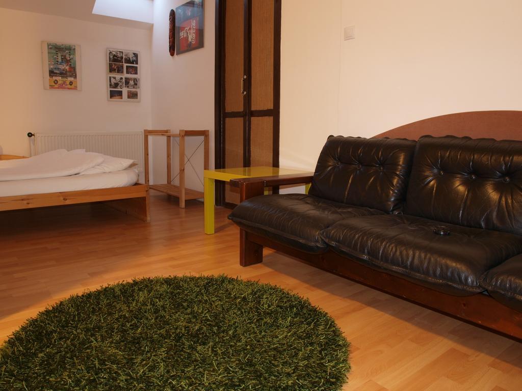 Attic Apartment City Center Prague Extérieur photo